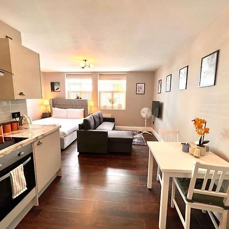 Lovely Studio Close To Brighton Station Екстериор снимка
