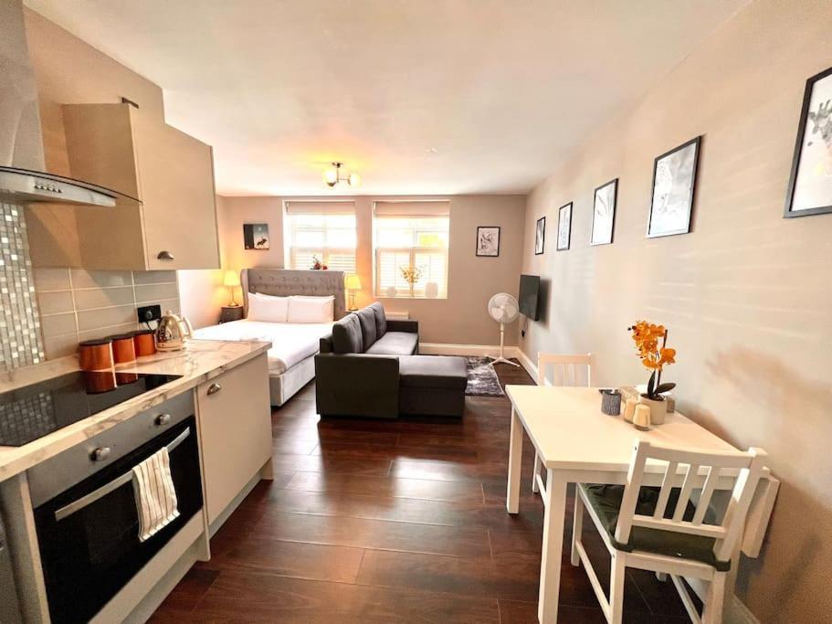 Lovely Studio Close To Brighton Station Екстериор снимка